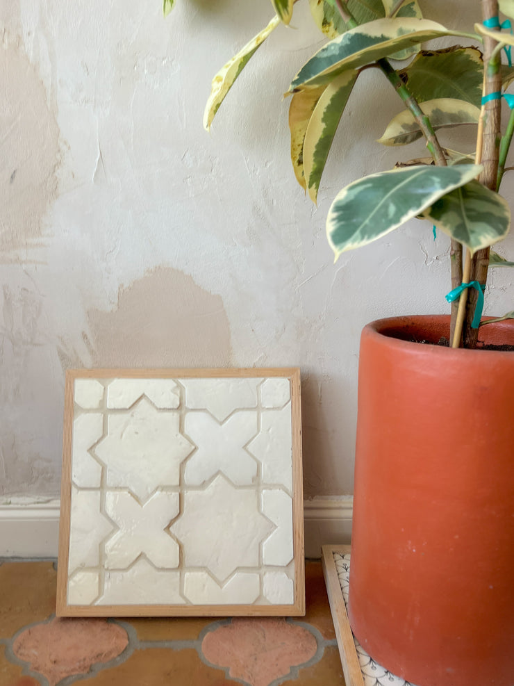 Ivory Saltillo Tiled Rolling Stand (FREE SHIPPING)