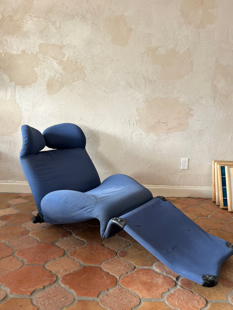 Wink armchair designed by Toshiyuki Kita for Cassina