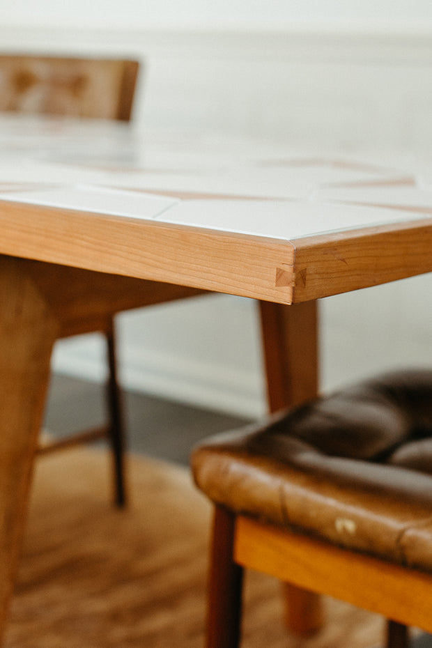 Primera Dining Table