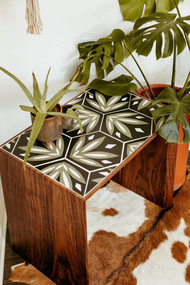 Primera Waterfall End Table